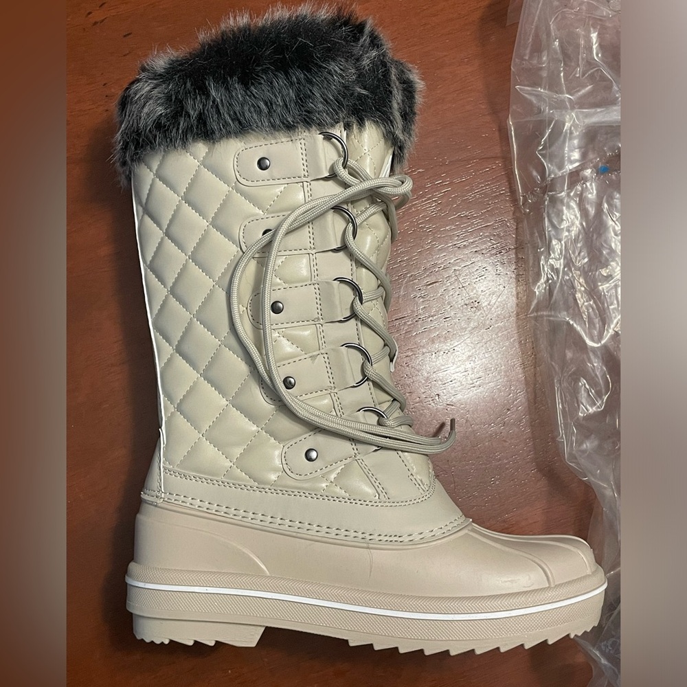 Winter Boots Size 7
